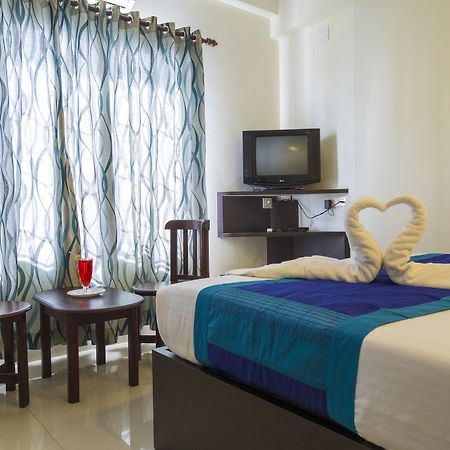 Hotel Sm Regency Kochi ภายนอก รูปภาพ